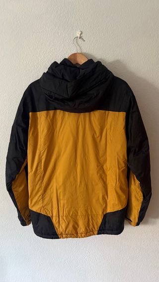 Abrigo Zara Amarillo y Negro