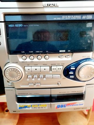 Equipo de música Aiwa NSX-SZ20
