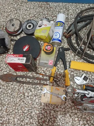 Lote Herramientas Manuales ,sólo cambio