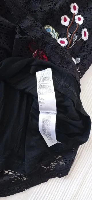 Vestido Desigual encaje flores bordadas negro