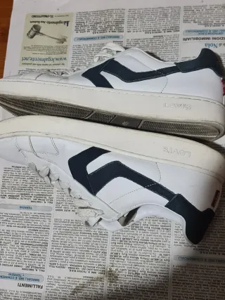 Scarpe Levi's bianche e blu