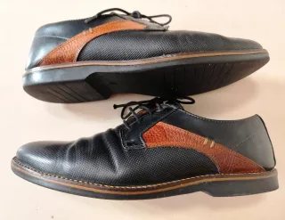 Sapatos pretos para Homem - 2 Feet (T.42)