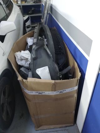 Faro delantero derecho Peugeot/Citroën 9816824780