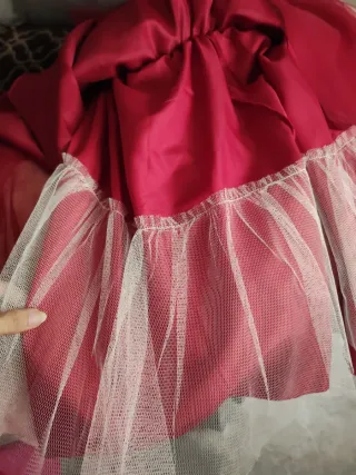 Falda tul roja sin estrenar