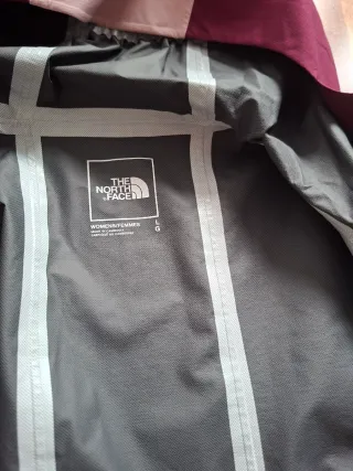 Chaqueta The North Face Beige y Morado