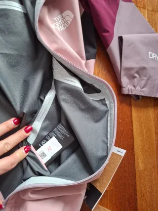 Chaqueta The North Face Beige y Morado