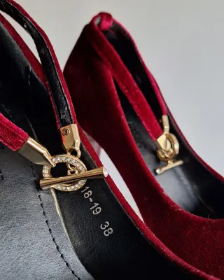 ZAPATOS DE FIESTA TACÓN ALTO TERCIOPELO GRANATE