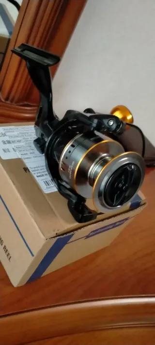 Carrete de pesca HE 7000