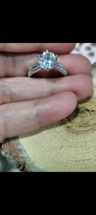 Anillo Plata con circon central