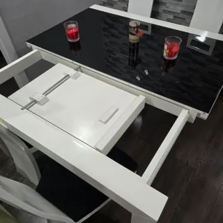 Mesa de comedor moderna cristal y madera