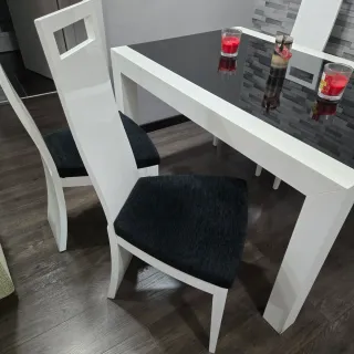 Mesa de comedor moderna cristal y madera