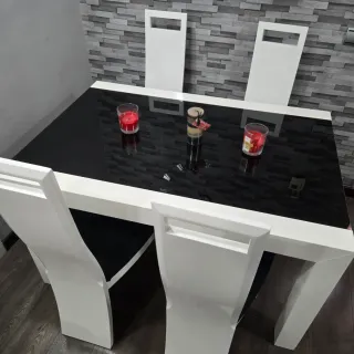 Mesa de comedor moderna cristal y madera