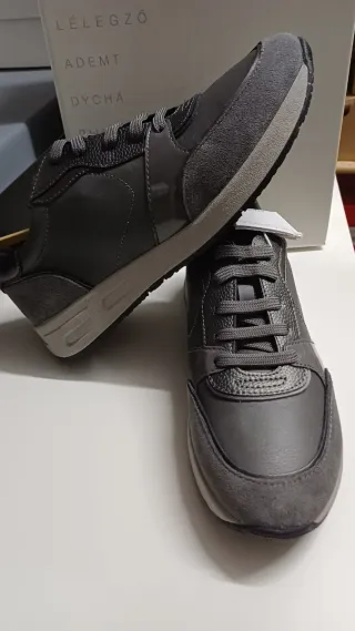 Zapatillas Geox grises talla 38