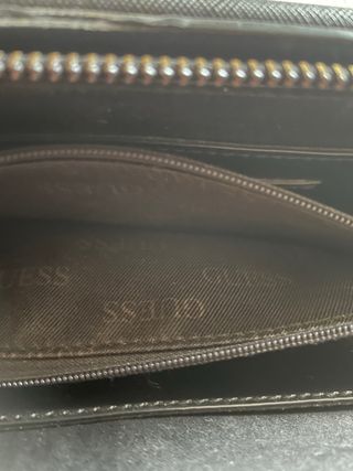 Bolso de mano Guess negro