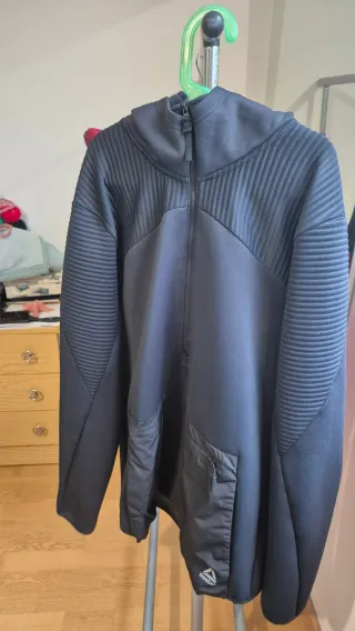 Reebok Sudadera Negra Media Cremallera