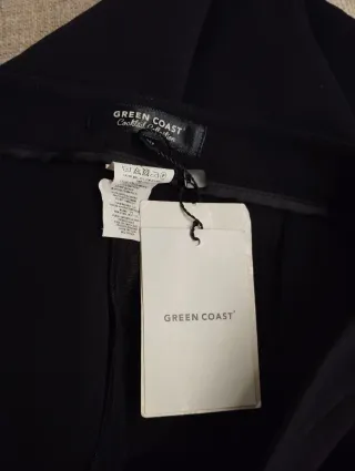 Pantalón negro pata ancha