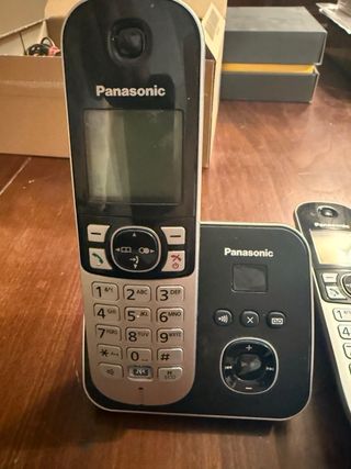 Teléfono Panasonic KX-TGA682EX
