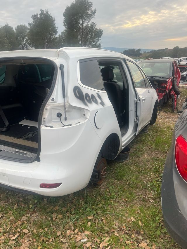 Despiece Opel Zafira c
