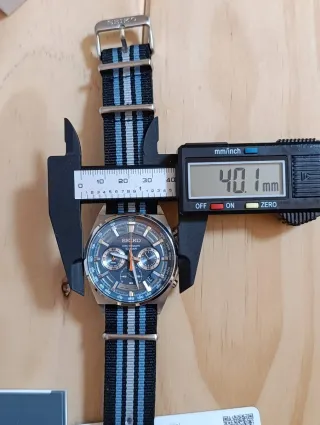 Reloj Seiko Chronograph SSB409PC