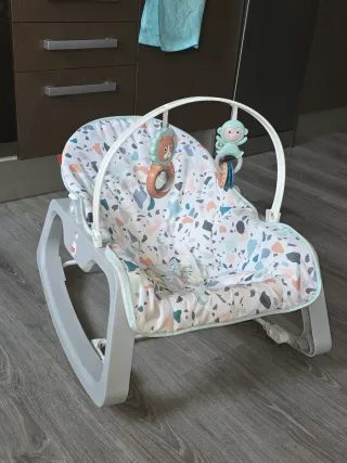Mecedora Fisher-Price con motor de zumbidos