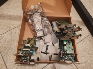 Schede e cavi flat PC vari