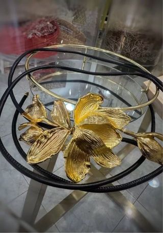 Cinturón fiesta flor dorada metal