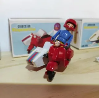 Vespa con sidecar Chiquericerillas