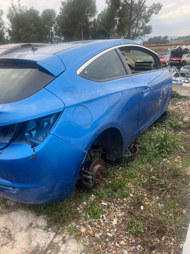 Despiece Opel Astra J año 2012