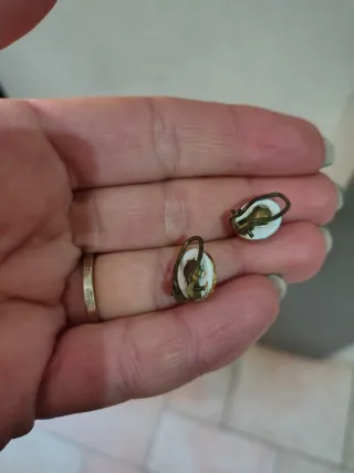 Orecchini clip vintage perla ovale dorati