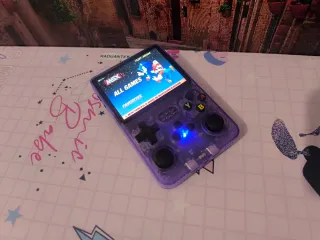 Maquina de juegos Morado