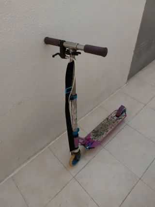 Patinete infantil plegable morado