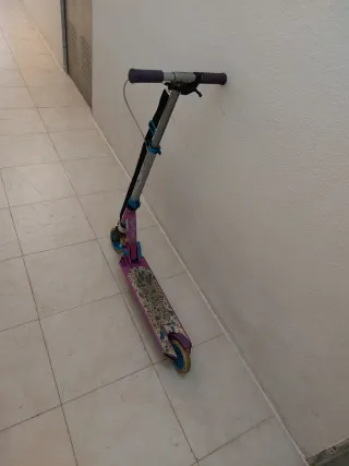 Patinete infantil plegable morado