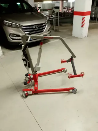 Grúa para minusválidos