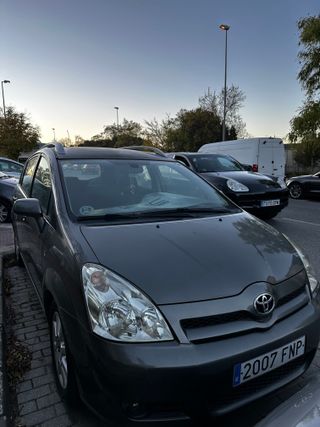 Toyota Corolla Verso 2.2 D4D para reparar o piezas