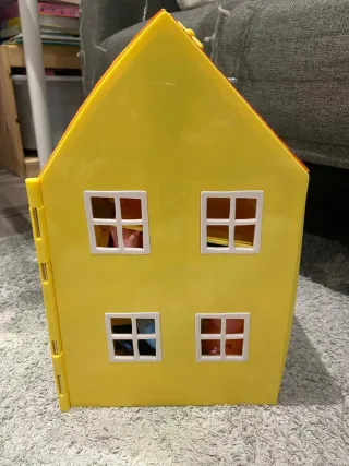 Casa Peppa Pig con muñecos
