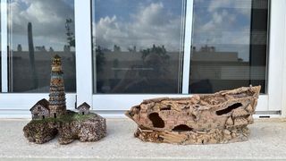 Decoración Acuario Faro y Casas