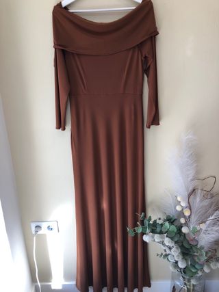 Vestido fiesta Coosy marrón elástico largo