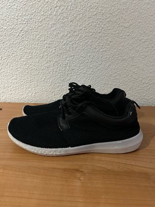 Zapatillas deportivas negras