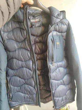 Blauer Giubbotto Blu