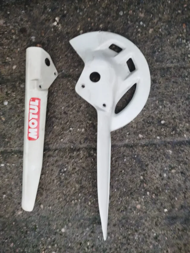 Tapa depósito Suzuki RMX 50 Amarilla