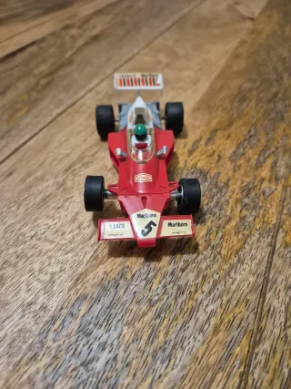 Coche F1 Scalextric M23 Mc Laren.