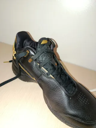 Zapatillas Nike Lebron NXXT Gen Ampd Oro Blanco