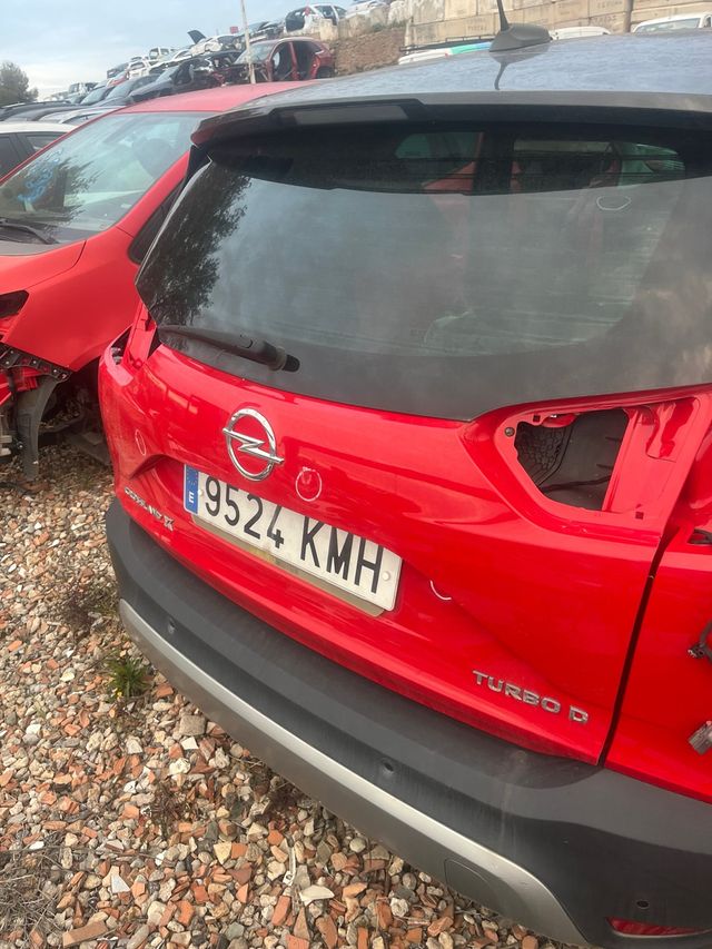Portón trasero Opel Mokka X 9524 KMH