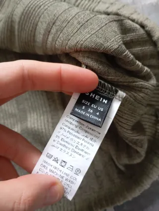 Jersey verde manga abullonada