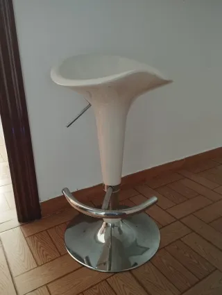 2 Sgabelli da cucina argento e bianco