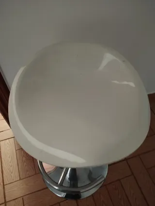 2 Sgabelli da cucina argento e bianco