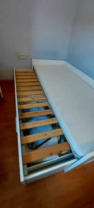Cama BRIMMES de IKEA,  blanca transformable