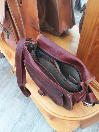 Bolsos de piel marrones