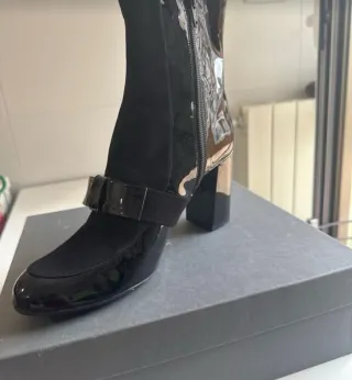 Botín tacón charol y ante mujer