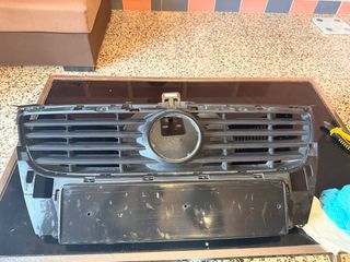 Parilla frontal VW Passat
